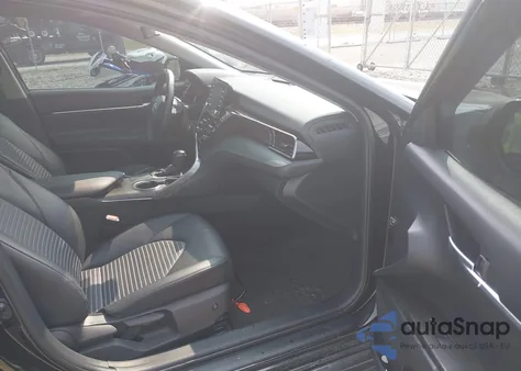 2021 Toyota Camry Se Nightshade Edition z USA, uszkodzony, nr VIN 4T1G11AK3MU410092